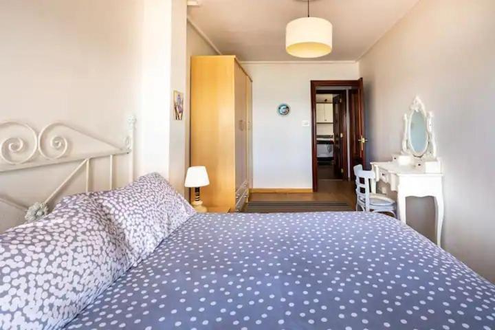 Apartamento Ezcurdia 22 Playa de San Lorenzo primera línea Gijón Exterior foto