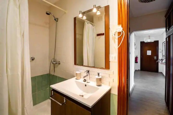 Apartamento Ezcurdia 22 Playa de San Lorenzo primera línea Gijón Exterior foto